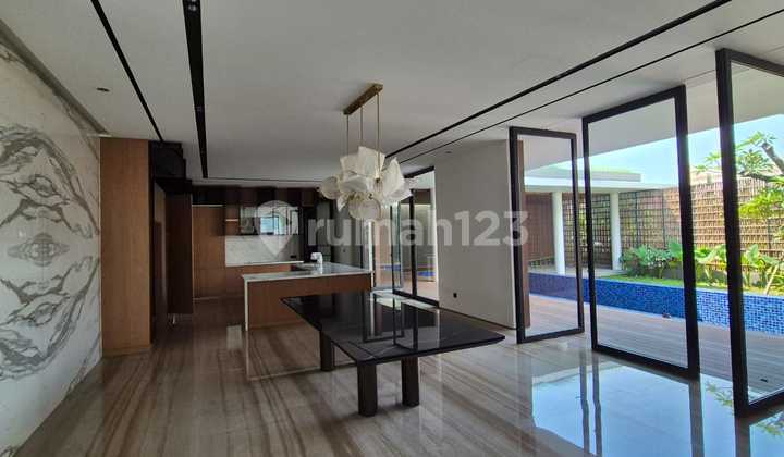 Dijual rumah mewah 3 lantai gajah mungkur semarang 10444