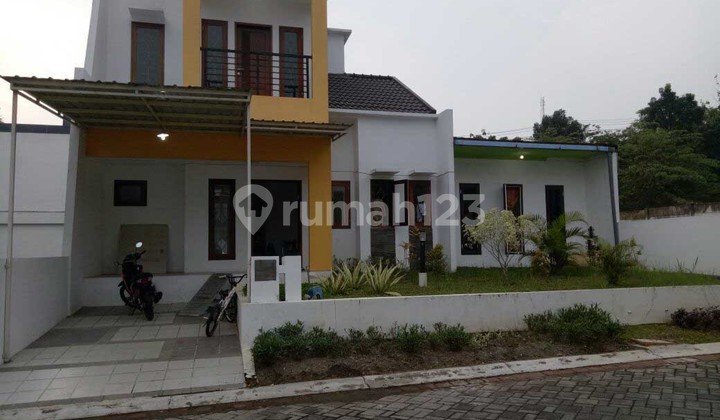 Dijual rumah cantik 2 lantai ada kolam renang di Ngaliyan 11046 1