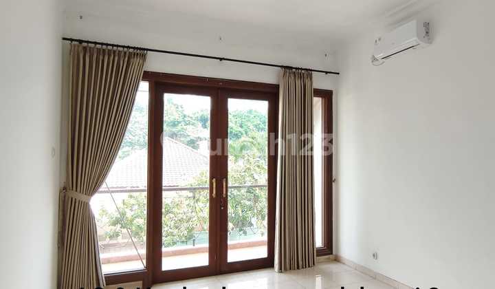 Disewakan rumah 2 lantai candi golf siap pakai 10179 1