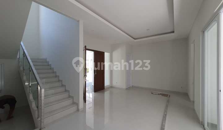 Beautiful 2-Story House in Candi Golf 7316 2