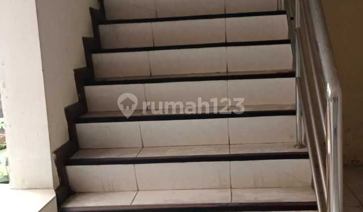 Disewakan ruang usaha tengah kota semarang 9885 2