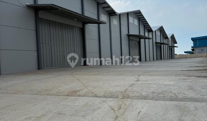 For rent, ready-to-use warehouse, Gatot Subroto, Semarang 10502 1