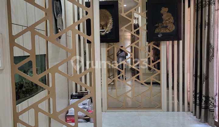 Dijual Rumah Cantik 2 Lantai Graha Estetika Semarang 11185 2