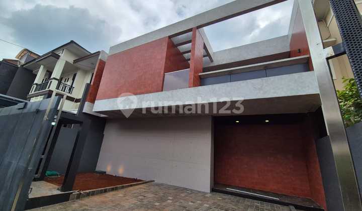 Dijual rumah siap huni 2 lantai Banyumanik Semarang - 10993 1