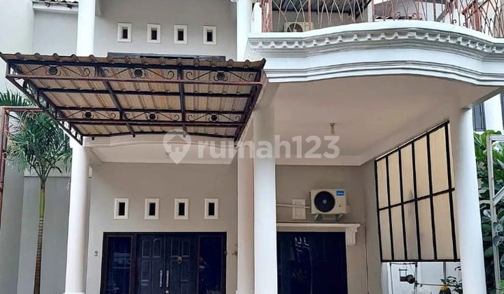 For rent beautiful 2-story furnished house in Banyumanik, Semarang 10733 1