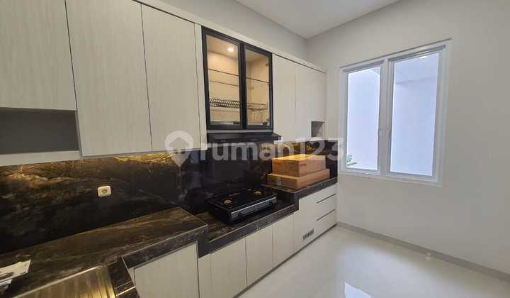 Beautiful 2-Story House in Candi Golf 7316 1