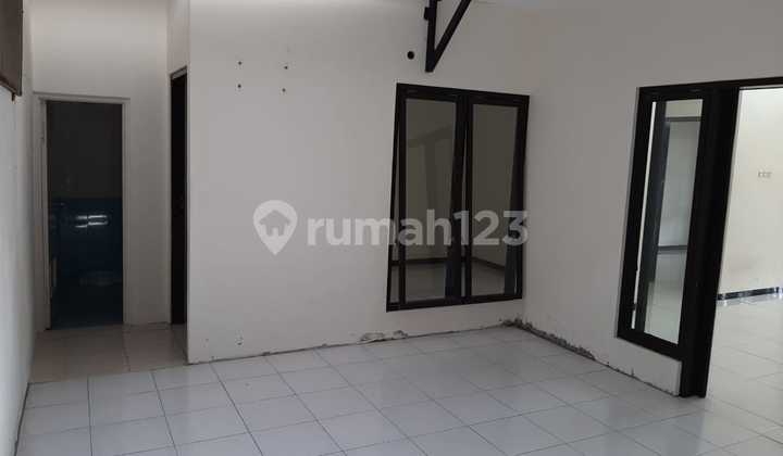 Ready to Live and Comfortable House for Rent at Pandanaran Hills, Tembalang, Semarang – 10249. 2