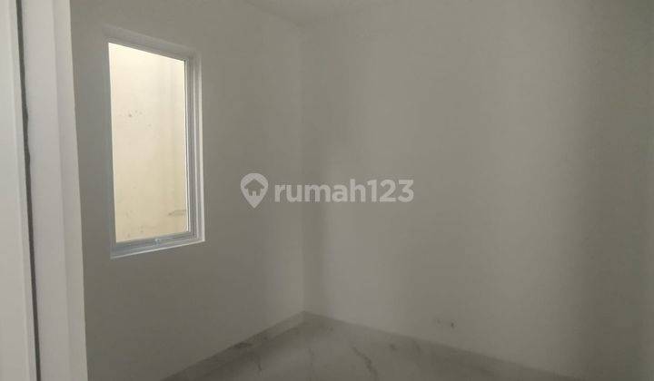 Dijual rumah cantik 2 lantai Simongan Semarang 9848 2