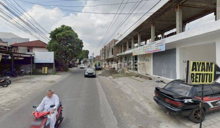 Ruko Kost Jogja Jl.damai Luas Tanah 284 m² SHM Hook Parkir Luas 5