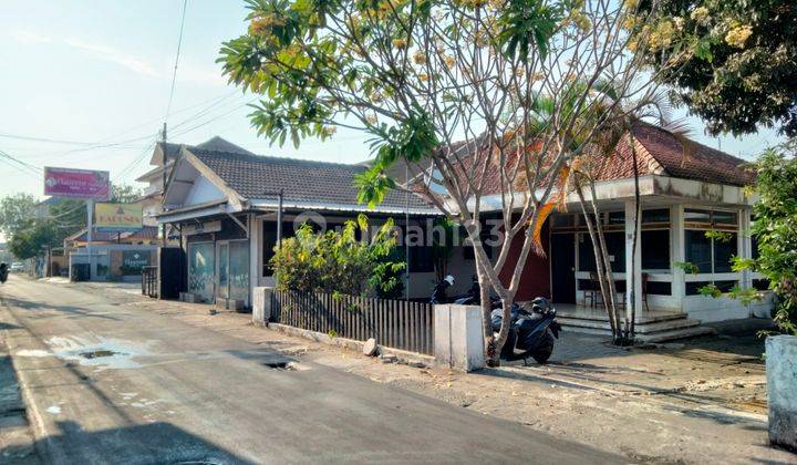 Rumah Jogja Jl.kaliurang Km 5 Utara Ugm Luas Tanah 822 M2 SHM 1