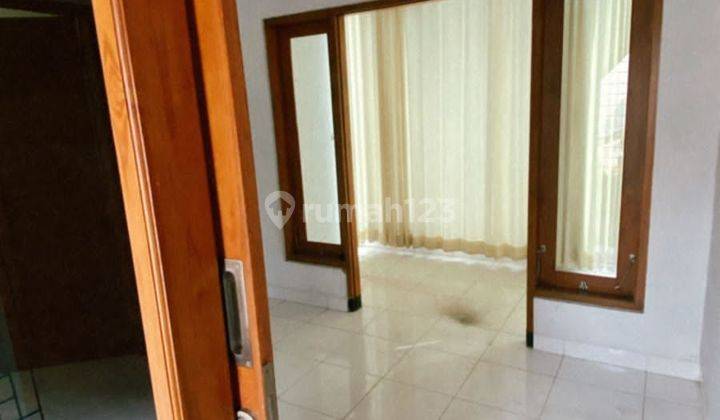 Rumah Jogja 2 Lantai Nitikan Lt 134 M2 SHM Imb 2