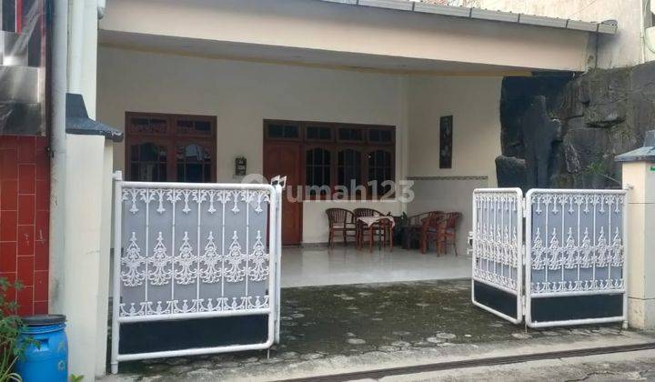 Rumah Surakarta Cinderejo Jl Raya Solo Lt 216 M SHM 3 Kamar 2