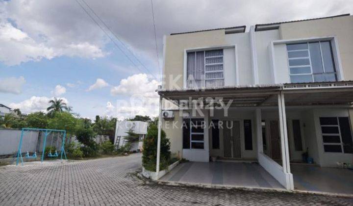 Rumah cluster 2 lantai siap huni posisi hook jl.karya makmur 1