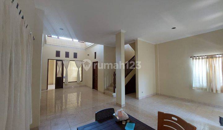 Disewakan rumah cantik design rapih dan bagus di sesetan bali 11