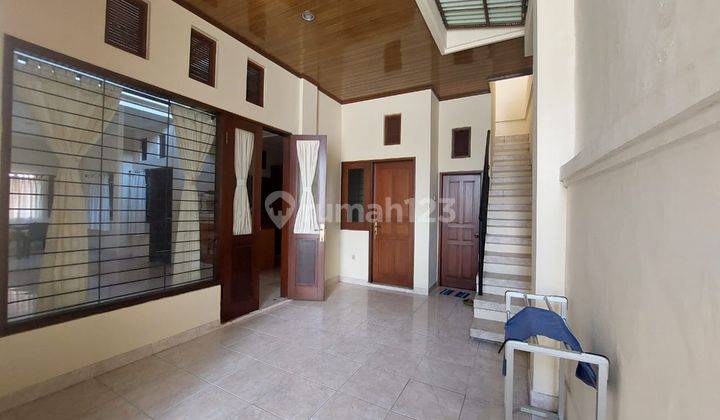 Disewakan rumah cantik design rapih dan bagus di sesetan bali 14