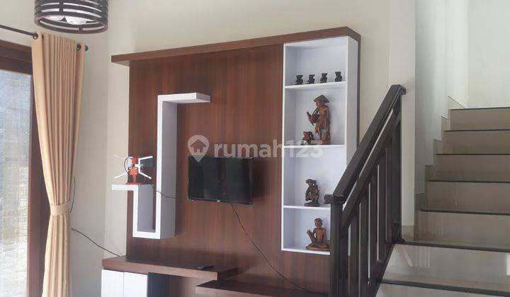 For Rent Villa in a strategic area of Jimbaran

 3