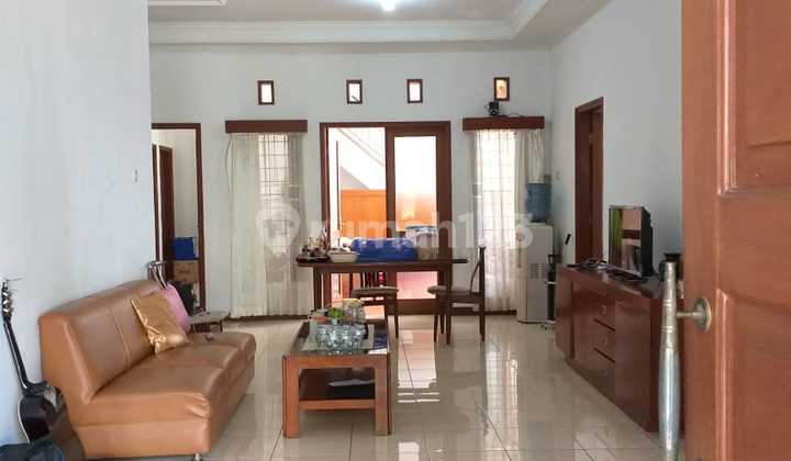 Rumah, 3 Kmdari Itb,Unikom dan Ithb