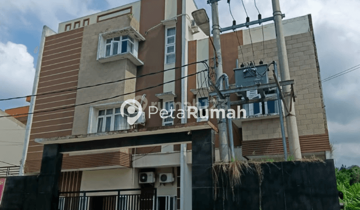 Dijual Rumah 2 Unit Jalan Abadi Sunggal Ringroad 1