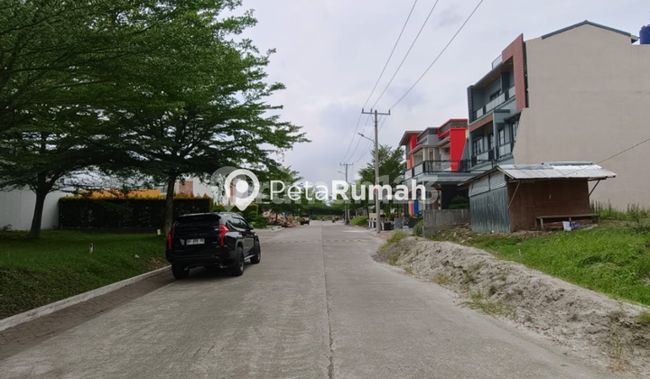 Dijual Rumah Jalan Bunga Terompet Komplek Mayfair Residence