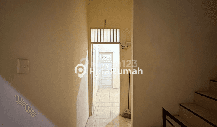 DIJUAL TOWNHOUSE JALAN PERJUANGAN KOMPLEK VILLA NUSA SETIA BUDI 2