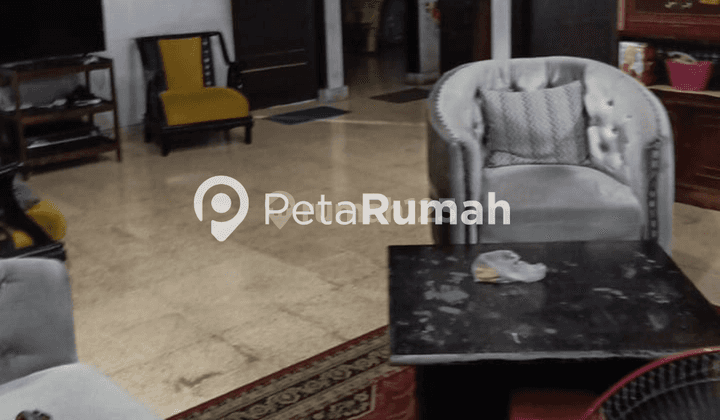 Dijual Rumah + 5 Kios Jalan Setia Budi  2