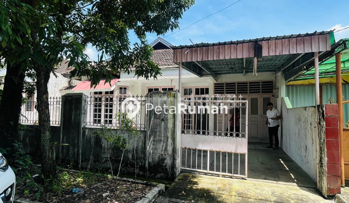 FOR SALE HOUSE ON SETIA BUDI STREET, TASBIH 1 COMPLEX FOR SALE HOUSE ON SETIA BUDI STREET, TASBIH 1 COMPLEX