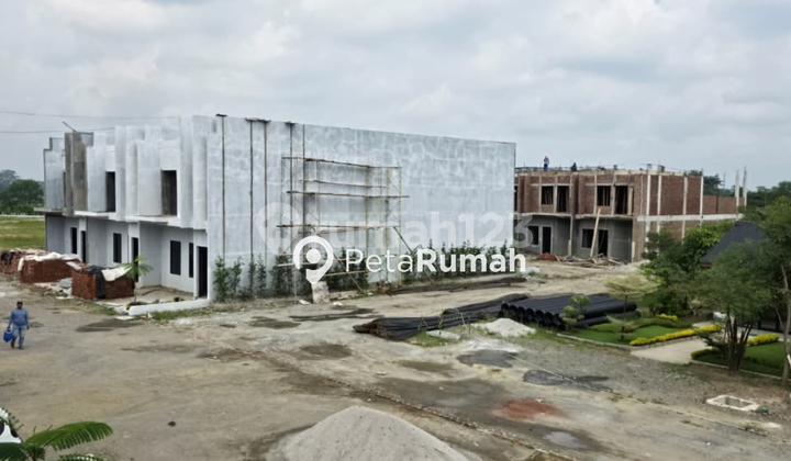 For Sale House on Bunga Raya Street, Royale Residence Complex, Royal Plus Type 2