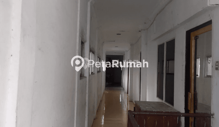 DIJUAL RUANG USAHA JALAN NGALENGKO 1