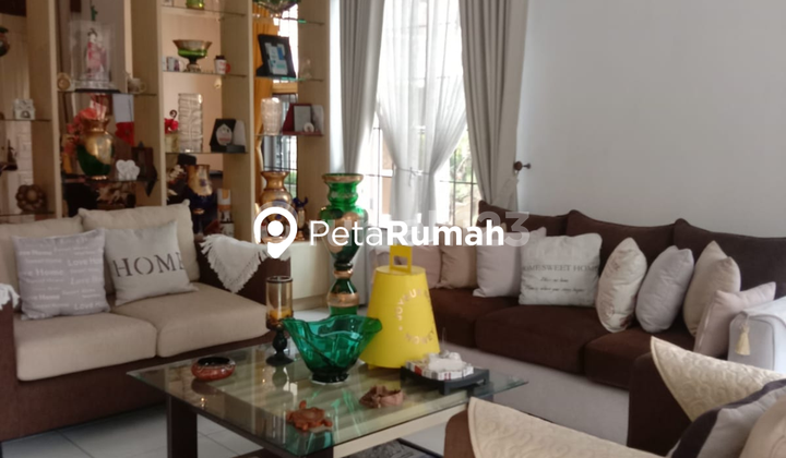 Dijual Rumah Mewah Komplek Taman Malibu Indah - Daerah Polonia