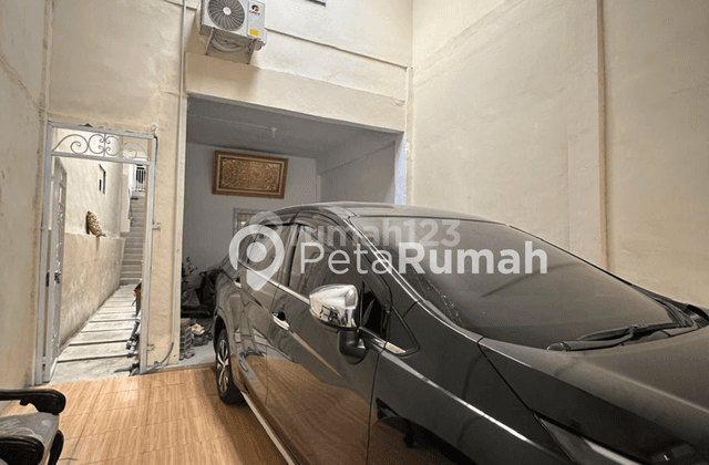 Dijual Rumah Jalan Amaliun 2