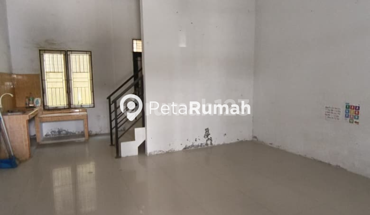 DIJUAL RUMAH JALAN SAUDARA KOMPLEK GOLDEN PALACE 2