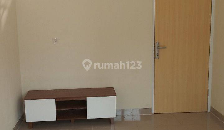 Rumah 2 Lantai Harga Murah Dekat Jln Raya Puspitek Tangsel 2