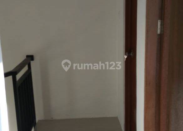 Rumah 2 Lantai Harga 1 Lantai 2