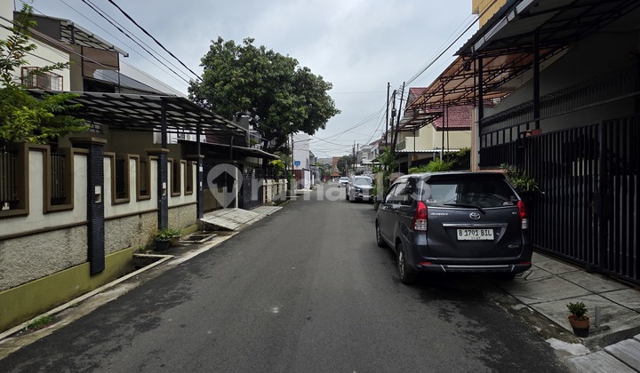 Rumah 3 Lantai Duri Kepa Termurah di Kelasnya Row Jalan 3 Mobil 2