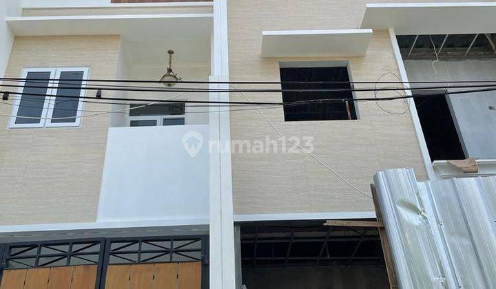 Rumah tomang baru indent di Jalan puring 3 Lantai SHM 1