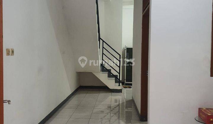 Rumah di Jalan manggis XIII 2 Lantai SHM Sudah Renovasi 2