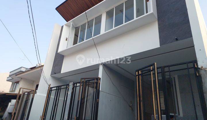 Rumah duri kepa 2.5 Lantai  SHM jalan 2 mobil 2