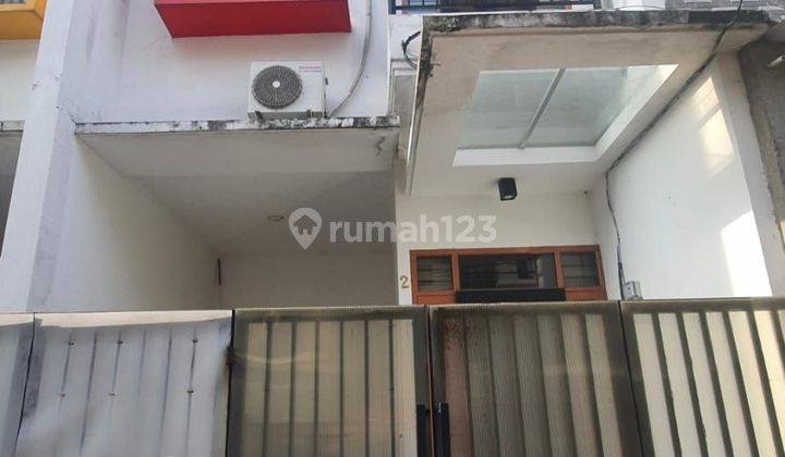 Rumah Duri Kepa 3 Lantai SHM Bagus Selatan 1