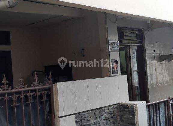 Rumah kost tomang di Jalan tanjung gedong 2 Lantai 1