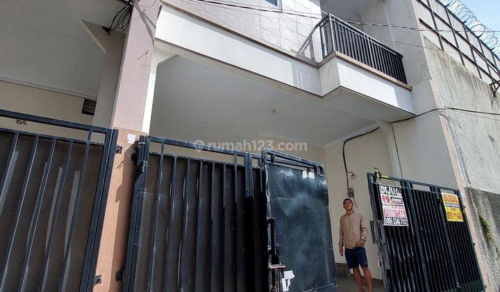 Rumah tanjung duren 3 Lantai SHM jalan 1 mobil 1