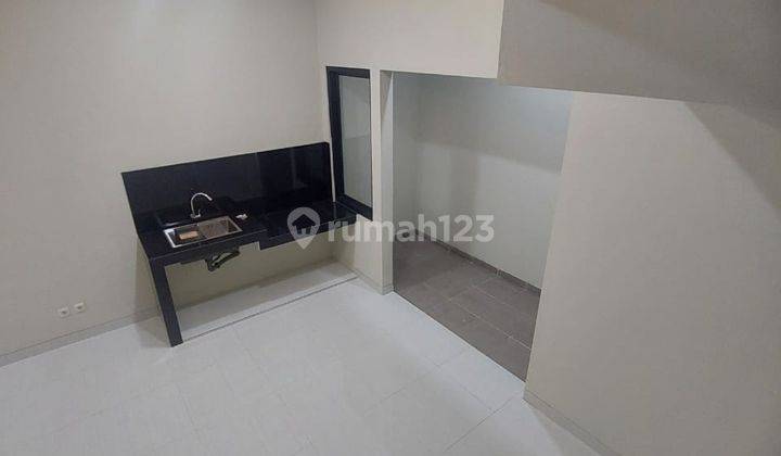 Rumah Tanjung Duren 3 Lantai Shm Jalan 2 Mobil 2