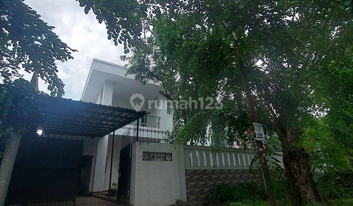 Rumah kebon jeruk di Jalan Tosiga mulya 2 Lantai SHM 1