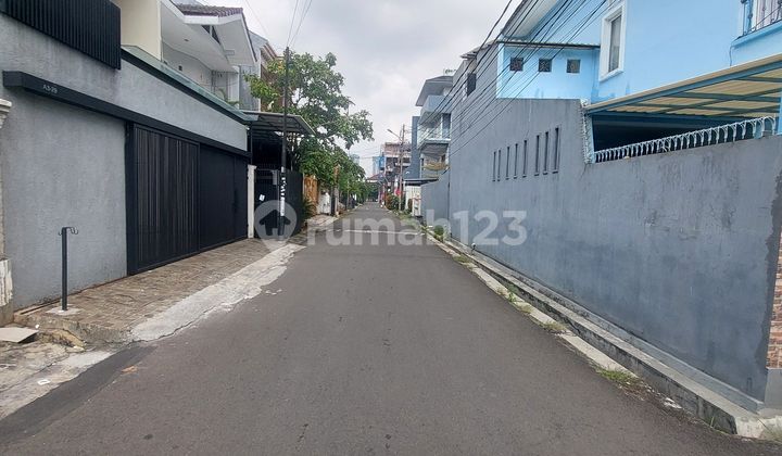 Beautiful 2-story mansion with SHM (certificate of ownership), double carport, North-facing 2