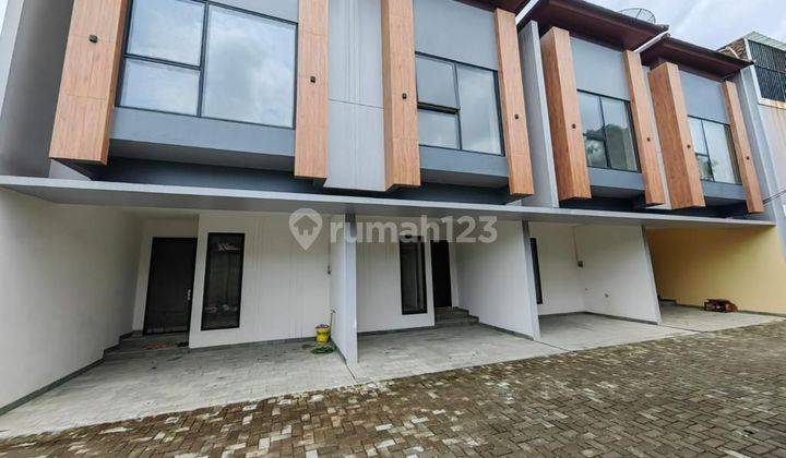 Rumah sunrise garden di Jalan surya mutiara 3 2 Lantai SHM Baru Timur 1