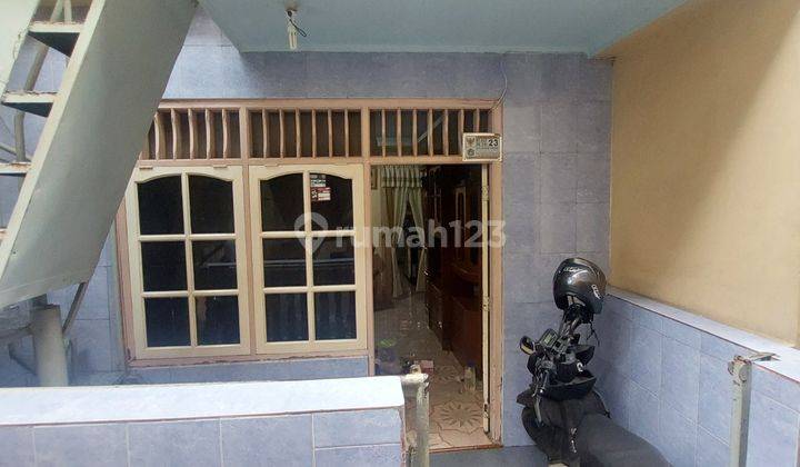 Rumah Tomang di Jalan tanjung gedong 2.5 Lantai SHM 2