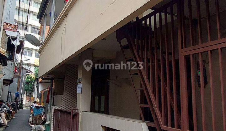 Rumah Kost Tomang strategis 1