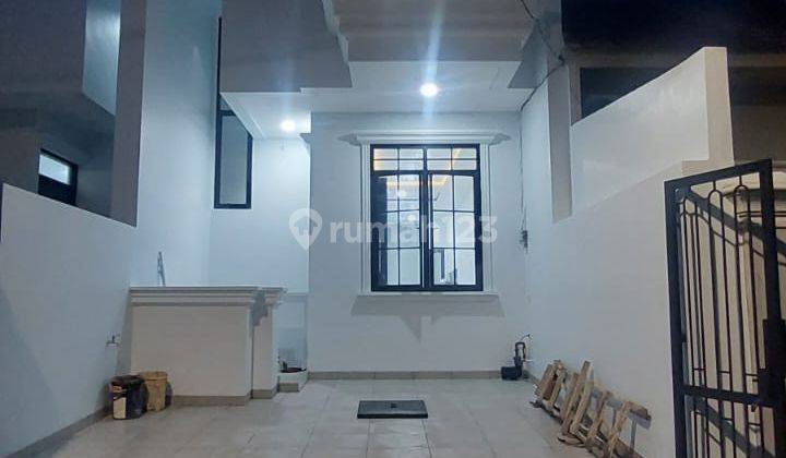 Rumah Duri Kepa di Jalan duri nirmala 3 Lantai SHM jalan 2 mobil lega 2