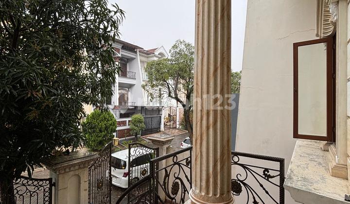 Rumah Pantai Indah Kapuk Termurah High Ceilling 3.5 Lantai