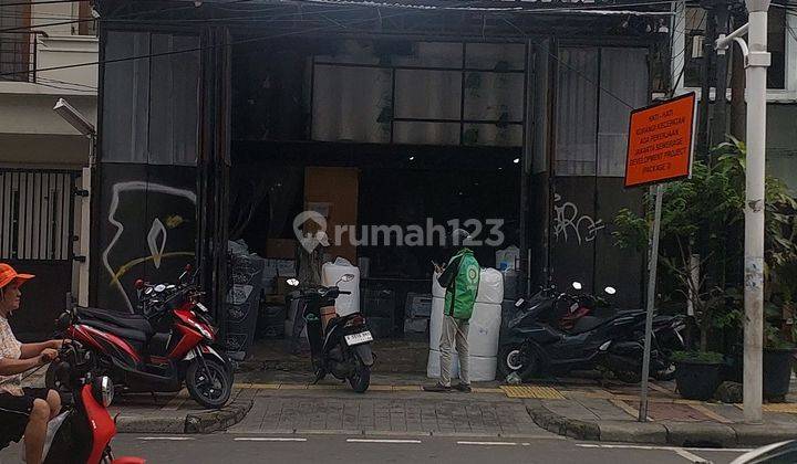 Tanah Komersil Di Jalan Biak, Roxy Shm - Sertifikat Hak Milik 240 M² Jalan Utama 1