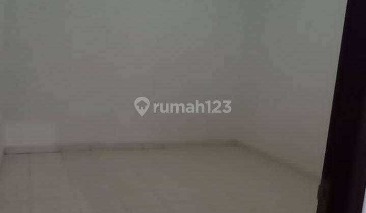 Rumah Teluk Gong 3 Lantai Shm Timur Jalan 2 Mobil 2